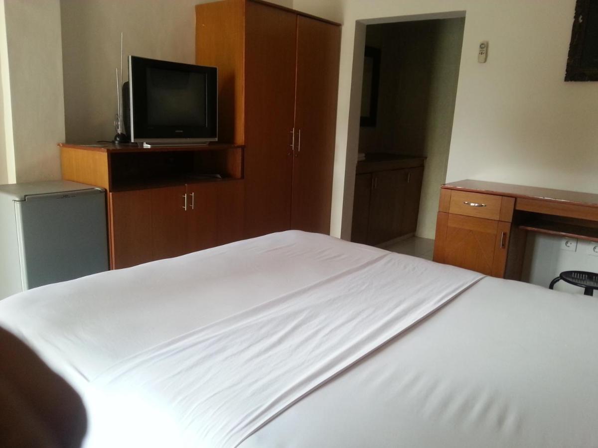 New Asta Graha Guesthouse Jimbaran Esterno foto